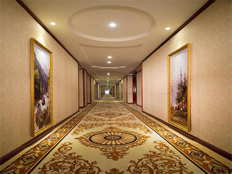 Vienna Hotel Chaozhou Plaza Bagian luar foto